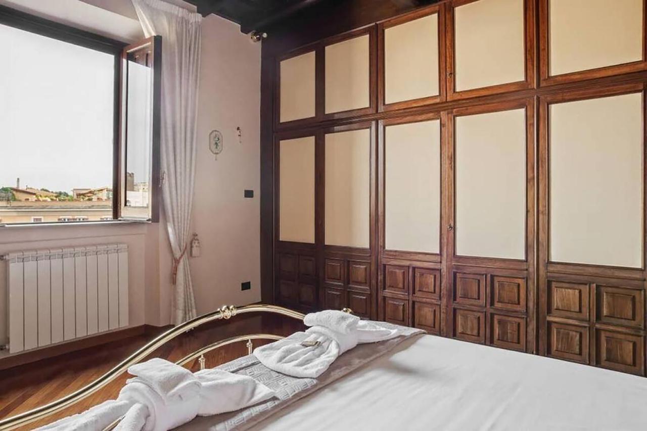 רומא Hostme Colosseum Apartment מראה חיצוני תמונה