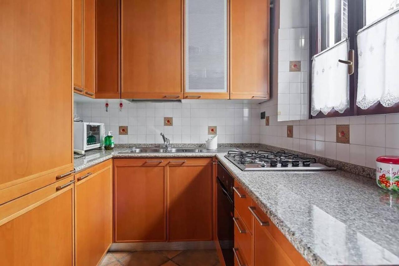 רומא Hostme Colosseum Apartment מראה חיצוני תמונה